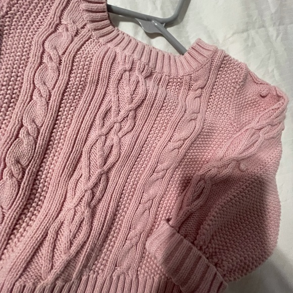 ❌SOLD!!!❌ GAP Cable Knit Sweater - Picture 2 of 4